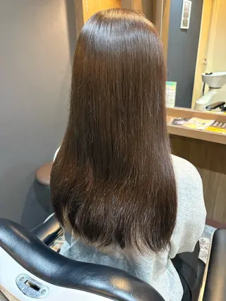 ロング ツヅキ マスミのヘアスタイル