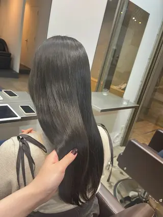 カラー 【arc】 佐藤未希穂/レイヤーのヘアスタイル