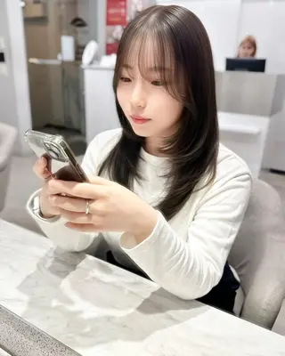 ミディアム 京都レイヤーカット/ 縮毛矯正/羽柴りくのヘアスタイル