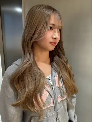 ロング fev Yumaのヘアスタイル