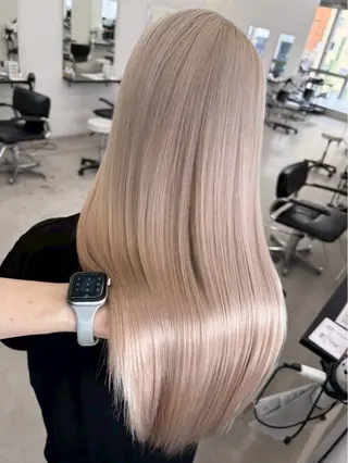 カラー 和木坂 日美のヘアスタイル