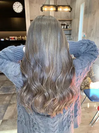 セミロング Welila by haku所属・Yuuki ウェリラバイハクのヘアスタイル