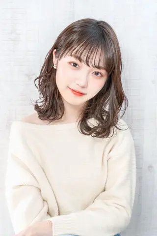 セミロング カラー 韓国ヘア☁️ mitsukiのヘアスタイル