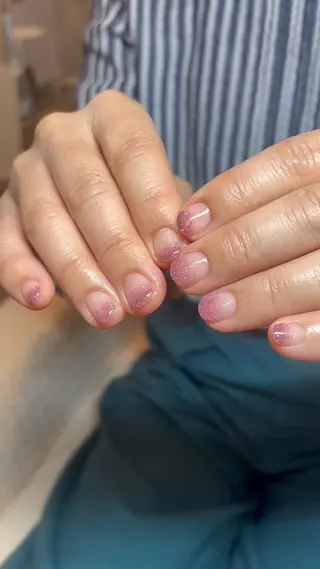 ネイル 人見 菜巴（ネイリスト）のネイルデザイン