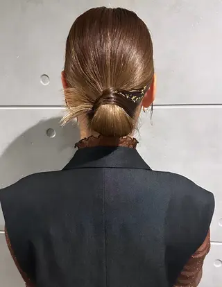 セミロング ヘアアレンジ 吉野 華乃のヘアスタイル