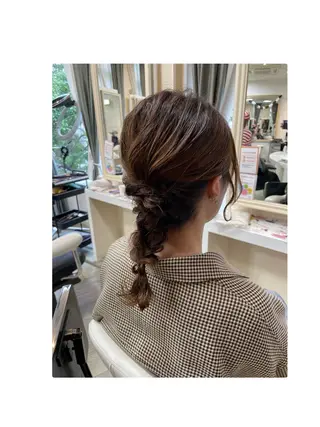 セミロング ヘアアレンジ 豊田 智美のヘアスタイル