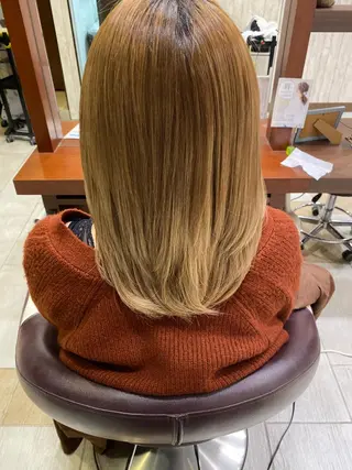 カラー 🦋店長🦋 ほんさわ みずきのヘアスタイル