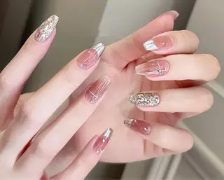 ネイル LEDアイラッシュ ∩_∩アオイのマツエク・マツパデザイン