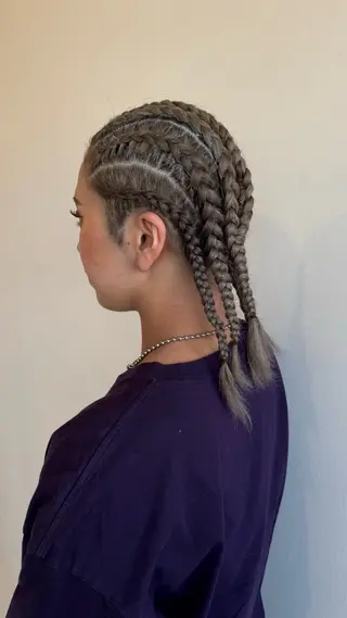 ミディアム toca...所属・KANOKA (toca...)のヘアスタイル