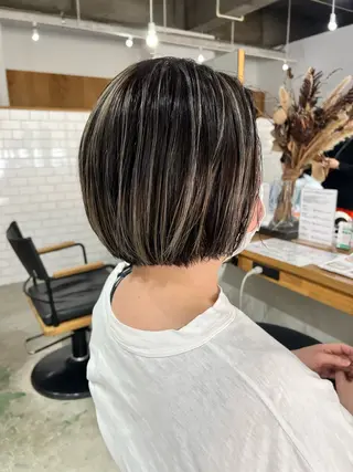 ショート ATEIER ZIZIのヘアスタイル
