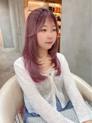 セミロング カラー 韓国ヘア🇰🇷／艶 カラー🫧/木村和生のヘアスタイル