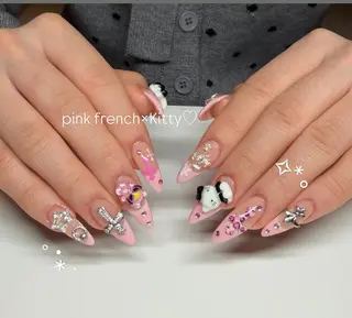 ネイル .*･ﾟCHAM NAIL✧︎*。のネイルデザイン