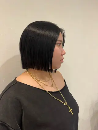 ミディアム anon Loemのヘアスタイル