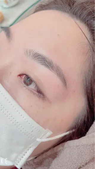 アイブロウ 黒島 茉美のマツエク・マツパデザイン