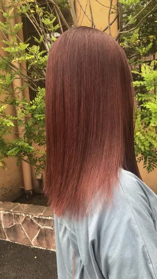 ロング カラー 川元 汐音のヘアスタイル