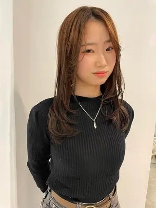 ミディアム 熊崎 葵のヘアスタイル