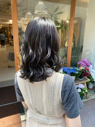 セミロング 安永 涼のヘアスタイル