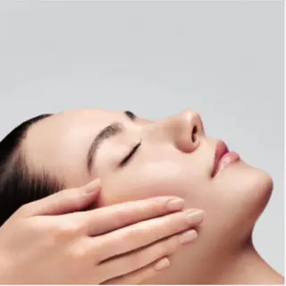 POLA宇治店所属・山﨑 莉愛のエステ・リラクイメージ