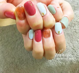 ミディアム ネイル フルリール 【プライベートサロンのネイルデザイン