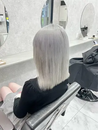 ミディアム 🦋ハイトーン🦋 石山 希理🦋のヘアスタイル