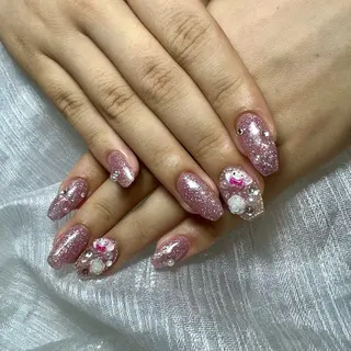 ネイル share所属・. yurieのネイルデザイン