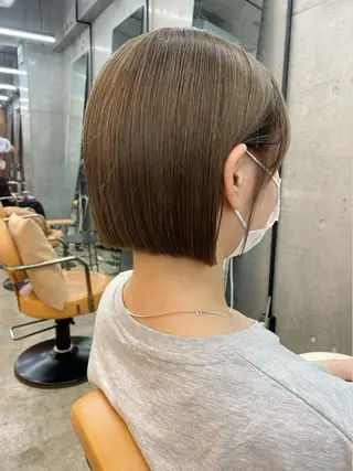 ショート カラー 三浦 望のヘアスタイル