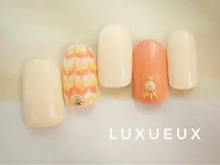 ネイル LUXUEUX春日店所属・LUXUEUX春日店 (ルクソー)のネイルデザイン