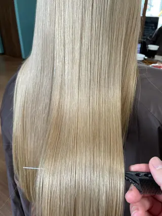 ロング Mavie hair所属・髪質改善×潤艶カラー ⭐️岡田崇彰のヘアスタイル