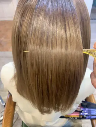 ミディアム Zinaセントラル所属・須田 ゆかりのヘアスタイル