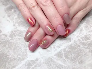 ネイル マジックミラー所属・マジック ミラーのネイルデザイン