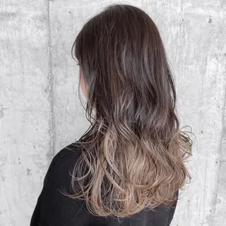 ロング 🌷横浜/レイヤー /艶カラー🌷のヘアスタイル