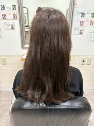 ロング カラー 堀川 希歩のヘアスタイル