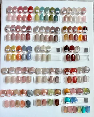 ネイル Hum.nail （はむ.ねいる）のネイルデザイン