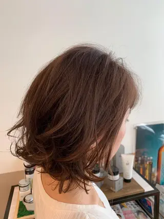 ミディアム カラー 一ノ瀬 理子のヘアスタイル