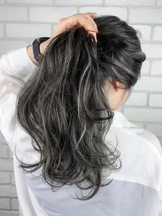 ロング カラー ヘアアレンジ VIM hairおもろまち店のヘアスタイル