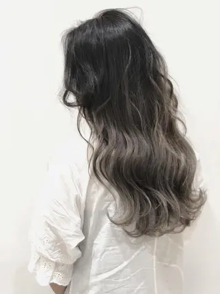 セミロング カラー due hair 京都駅前店 MILBON オージュア認定サロン【デューヘアー】所属・ハイトーンブリーチ 土坂　由志【京都】のヘアスタイル