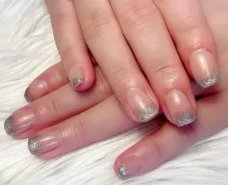 ネイル シェヌネイル JURAのネイルデザイン