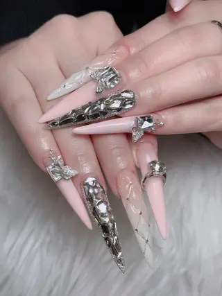 ネイル Lumi Nail 新大久保3‘のネイルデザイン