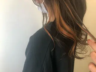 カラー メンズ レイヤー ウルフ 弓木啓輔のヘアスタイル