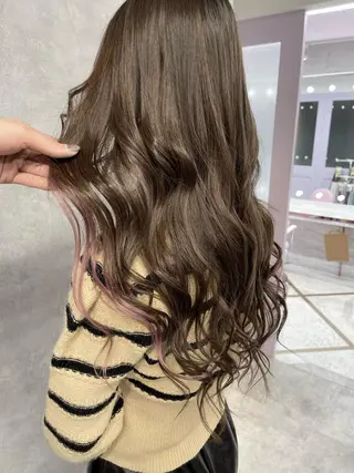 ロング カラー オフホワイトアンドなんば所属・福西 洋斗のヘアスタイル