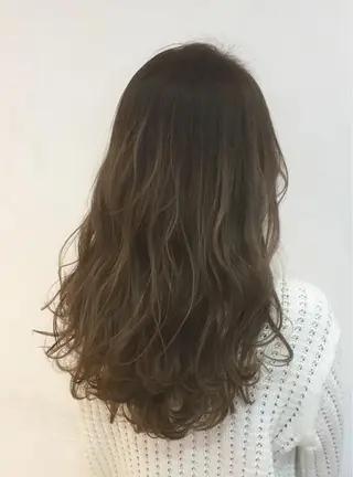 ロング カラー WHITE所属・WHITE 田中智之のヘアスタイル