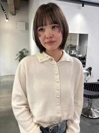 ショート ofF élua所属・🌵ボブ/切りっぱな し/ショート藤長芽生のヘアスタイル