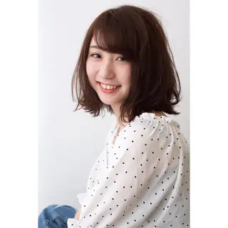 ミディアム カラー fio マナミのヘアスタイル