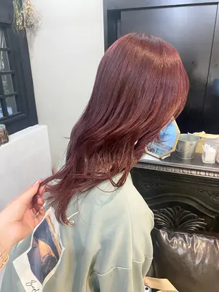 ロング ブリーチなしダブルカ ラー🩶manamiのヘアスタイル