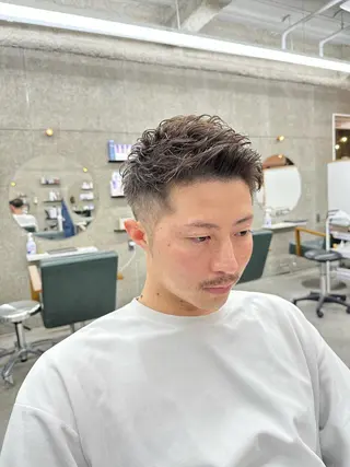 パーマ メンズ 八谷 将平のヘアスタイル
