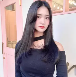 セミロング 韓国ヘア＆透けカラー keita🇰🇷のヘアスタイル