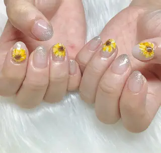 ネイル 横尾 麻里のネイルデザイン