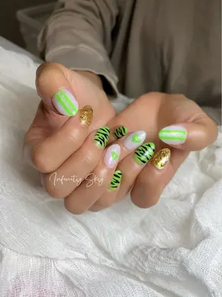 ネイル infinity skyのネイルデザイン