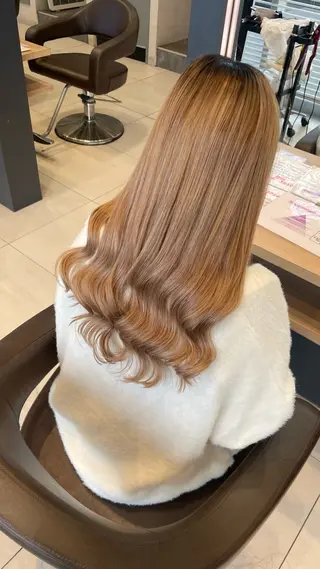 ロング Earth  Authentic 草津エイスクエア店所属・苗村 梨愛のヘアスタイル