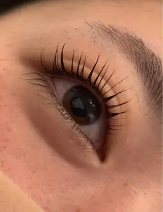 マツエク・マツパ SPINEL Sawaのヘアスタイル